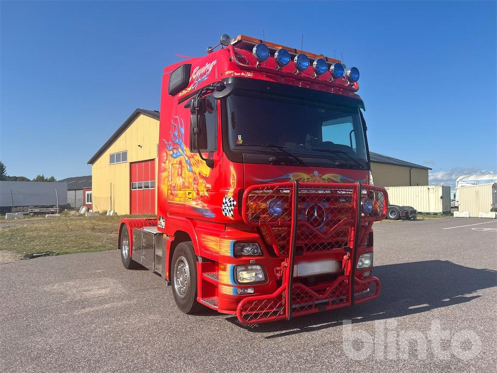 MERCEDES BENZ 1846LS4X2 - Tractor unit: picture 5 MERCEDES BENZ 1846LS4X2 - Tractor unit: picture 5
