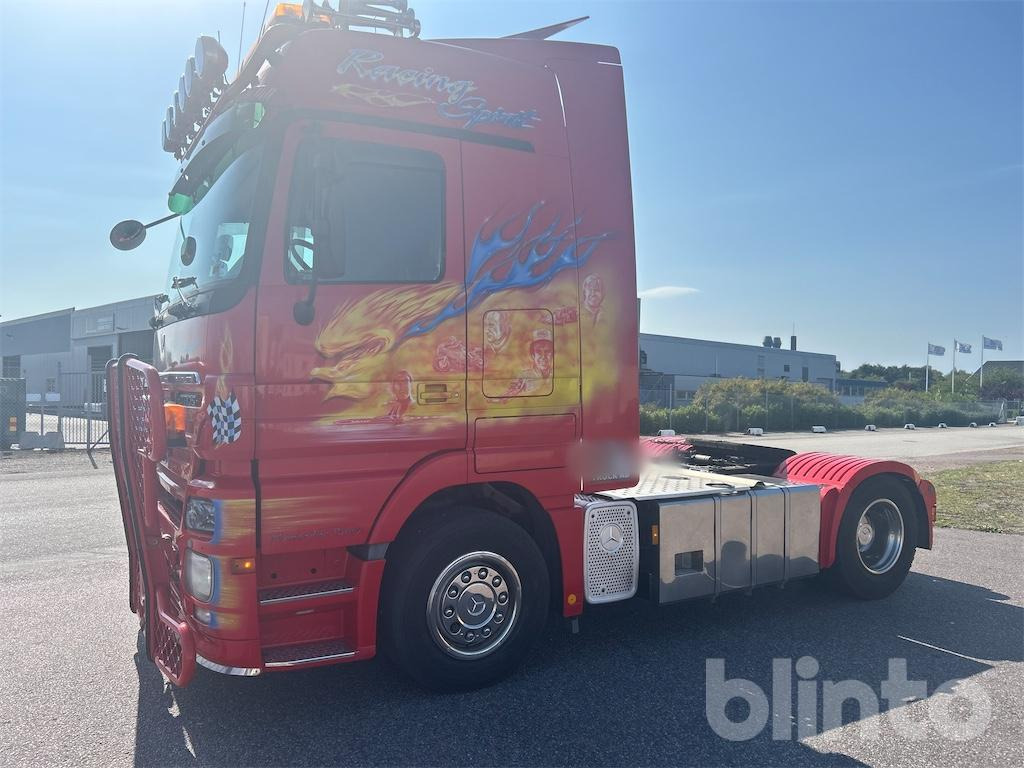 MERCEDES BENZ 1846LS4X2 - Tractor unit: picture 2 MERCEDES BENZ 1846LS4X2 - Tractor unit: picture 2