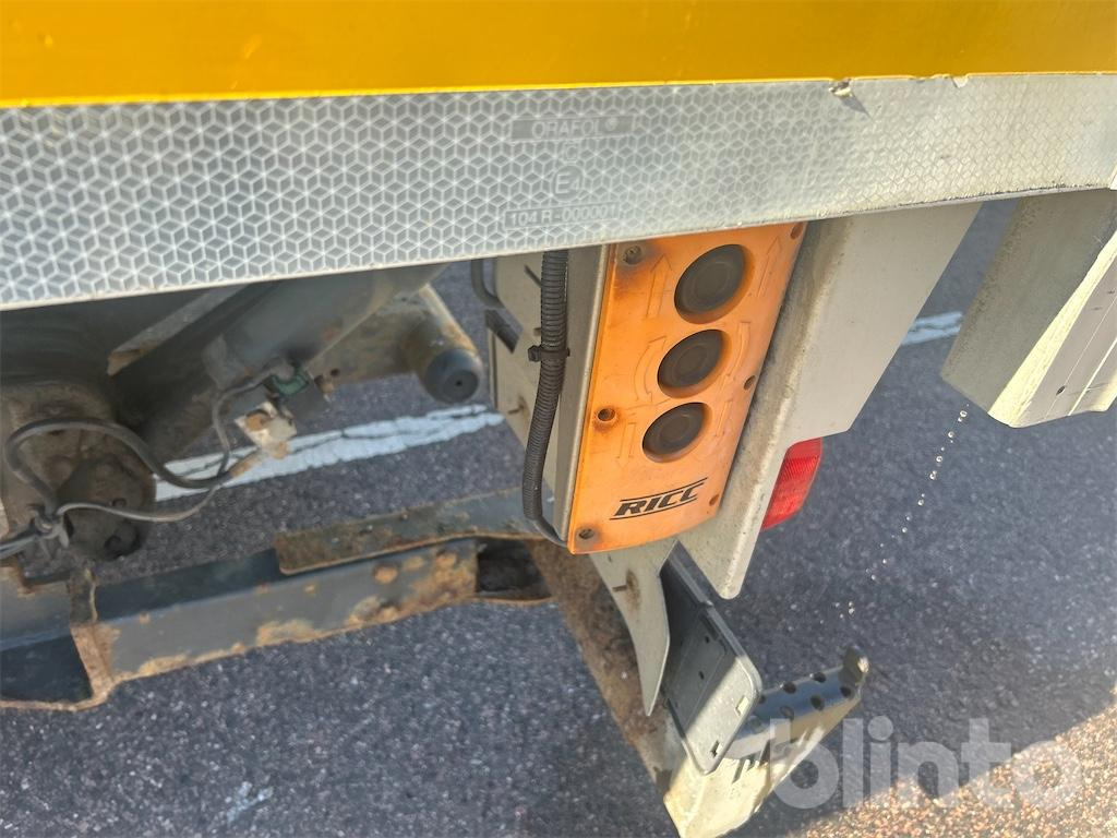 Truck MERCEDES-BENZ Atego - Öppningsbar sida: picture 45