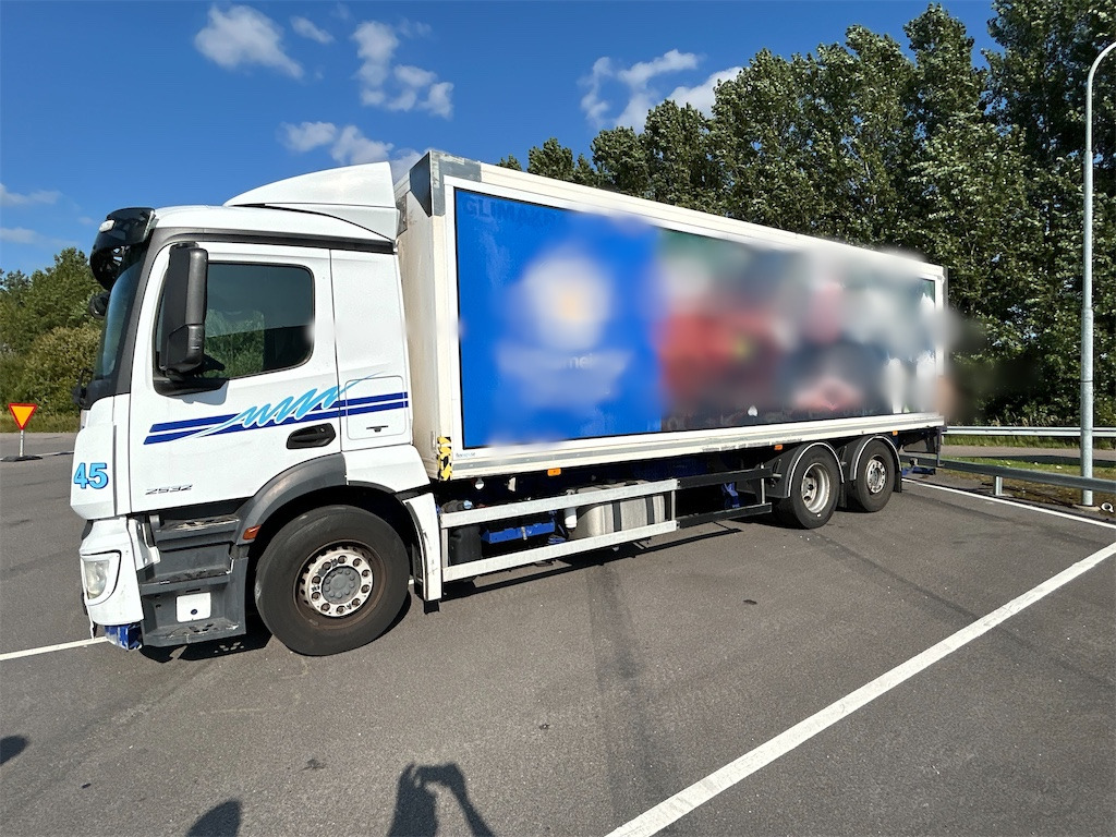 MERCEDES-BENZ - Truck: picture 1 MERCEDES-BENZ - Truck: picture 1