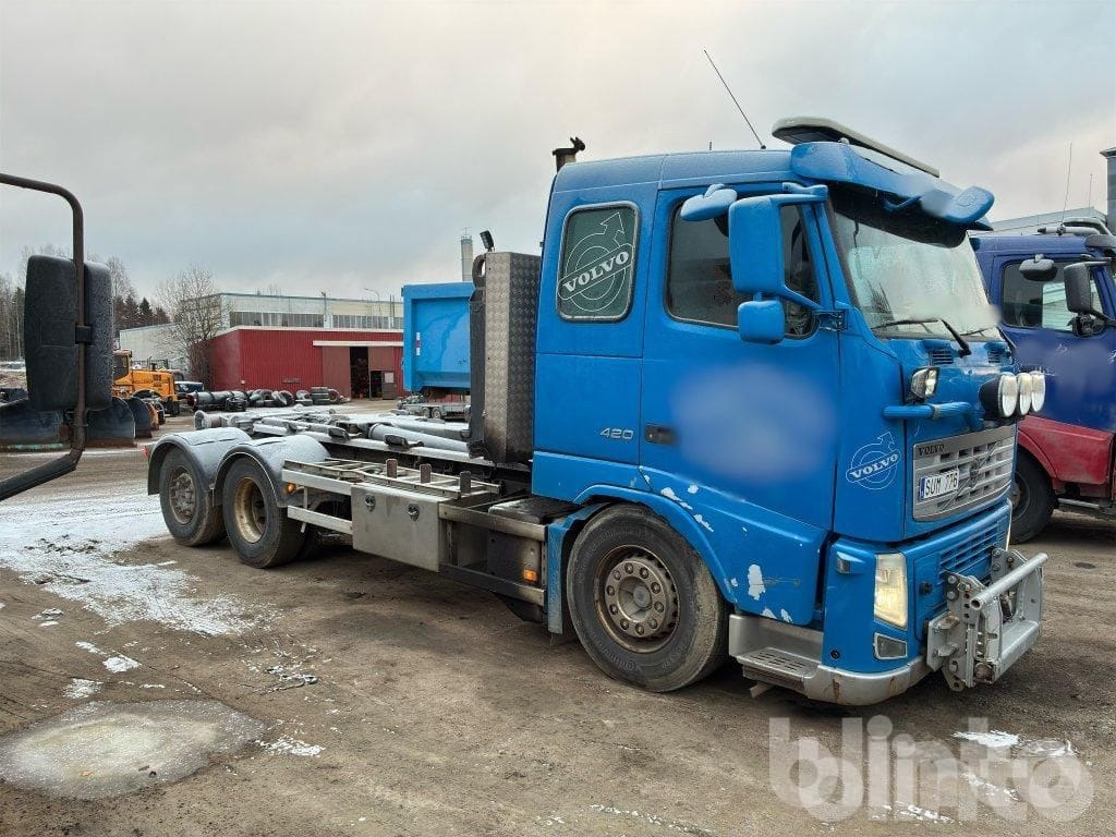 VOLVO FH 420 6*2 - Hook lift truck: picture 3 VOLVO FH 420 6*2 - Hook lift truck: picture 3