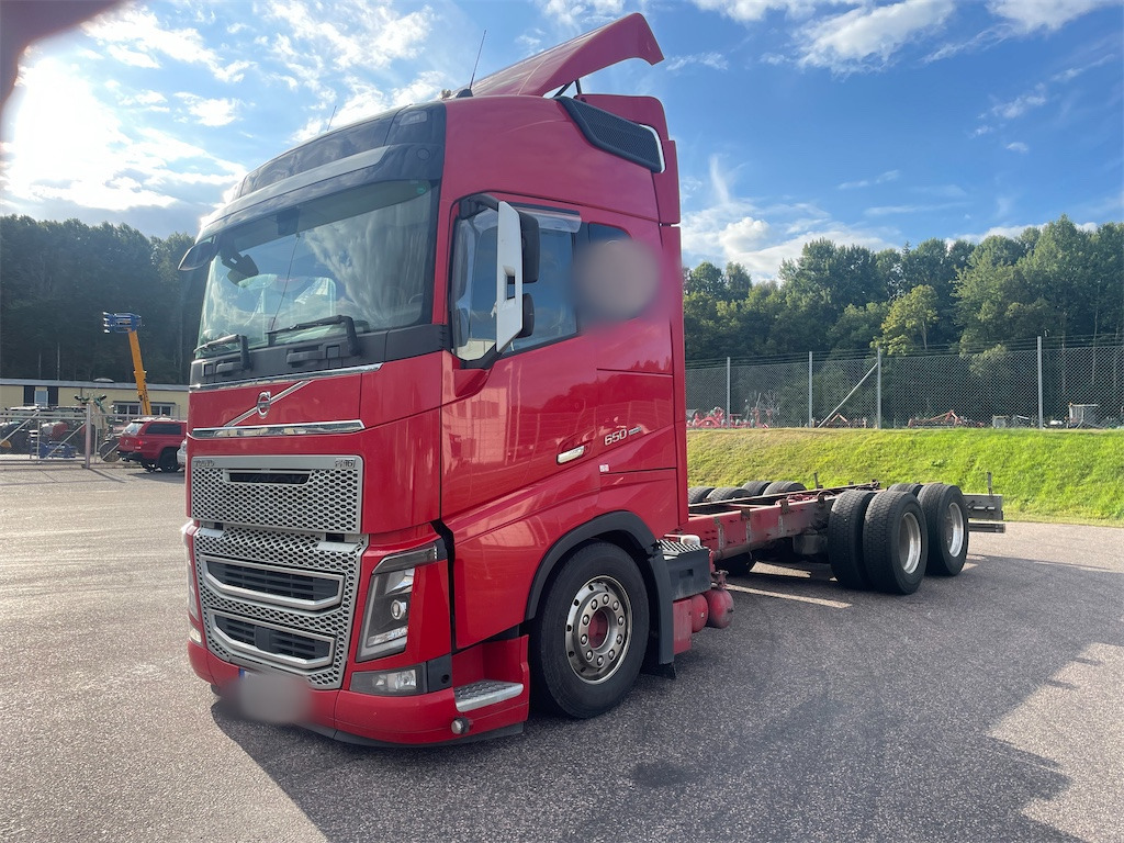 VOLVO FH16 650 6x2 - Cab chassis truck: picture 1 VOLVO FH16 650 6x2 - Cab chassis truck: picture 1