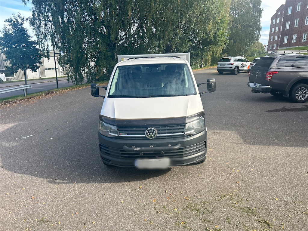 VOLKSWAGEN, VW 4M - Van: picture 2 VOLKSWAGEN, VW 4M - Van: picture 2