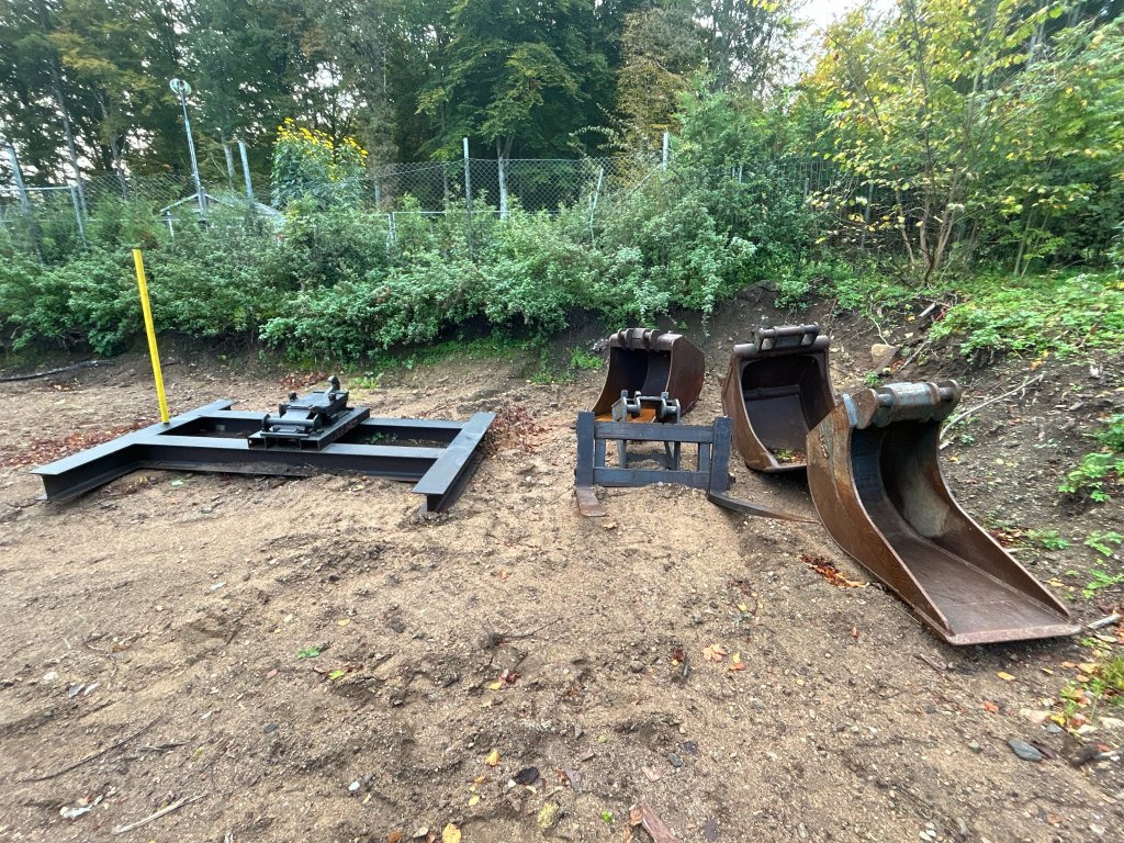 Crawler excavator Volvo EC 220DL: picture 9 Crawler excavator Volvo EC 220DL: picture 9