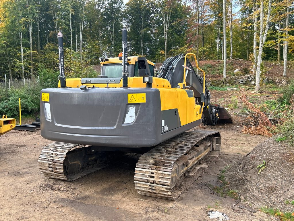 Crawler excavator Volvo EC 220DL: picture 31 Crawler excavator Volvo EC 220DL: picture 31