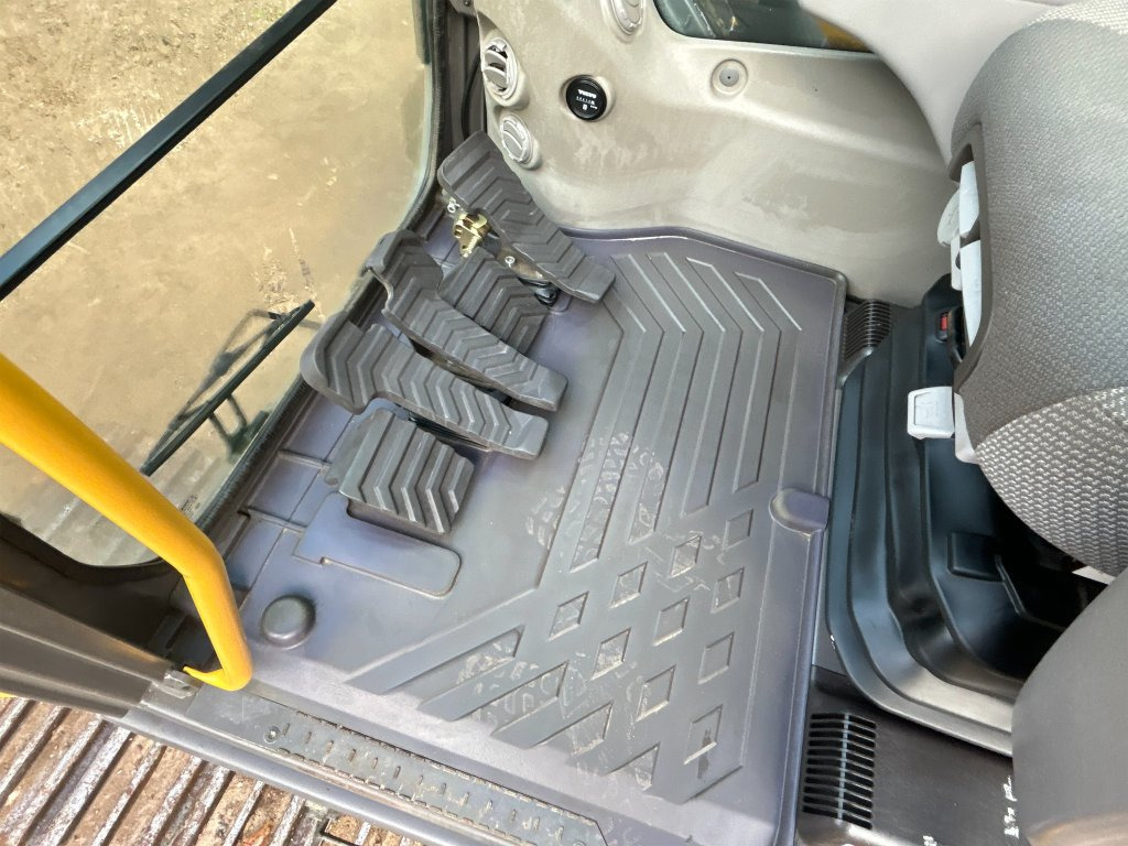 Crawler excavator Volvo EC 220DL: picture 36 Crawler excavator Volvo EC 220DL: picture 36