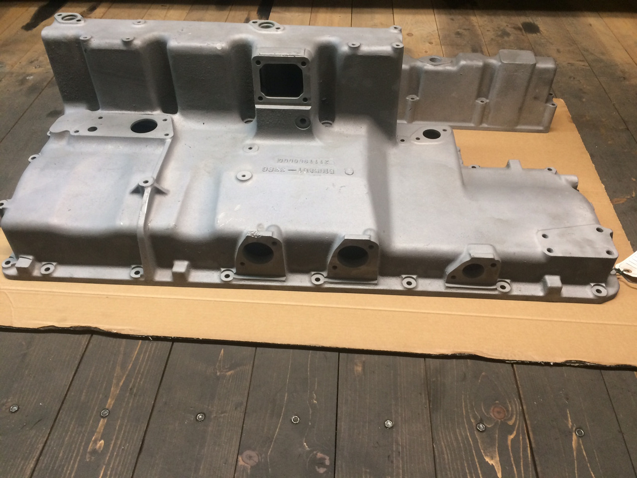 COPPA OLIO MAN 51058016056 - MOTORE D2866LUH - Oil pan: picture 4 COPPA OLIO MAN 51058016056 - MOTORE D2866LUH - Oil pan: picture 4