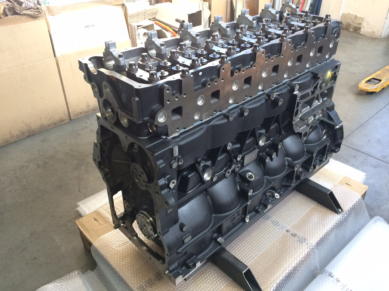 MOTORE MAN D2676 LOH36 - 460CV - EURO 6 - MOTORE AUTOBUS VERTICALE - Engine for Bus: picture 5 MOTORE MAN D2676 LOH36 - 460CV - EURO 6 - MOTORE AUTOBUS VERTICALE - Engine for Bus: picture 5