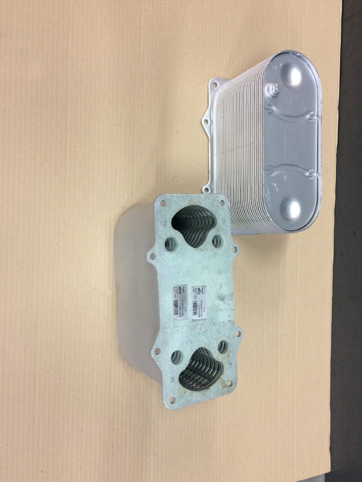 Engine and parts for Truck RADIATORE ARIA COMBURENTE - MOTORI MAN D2066 - D2676 - EURO 6: picture 1