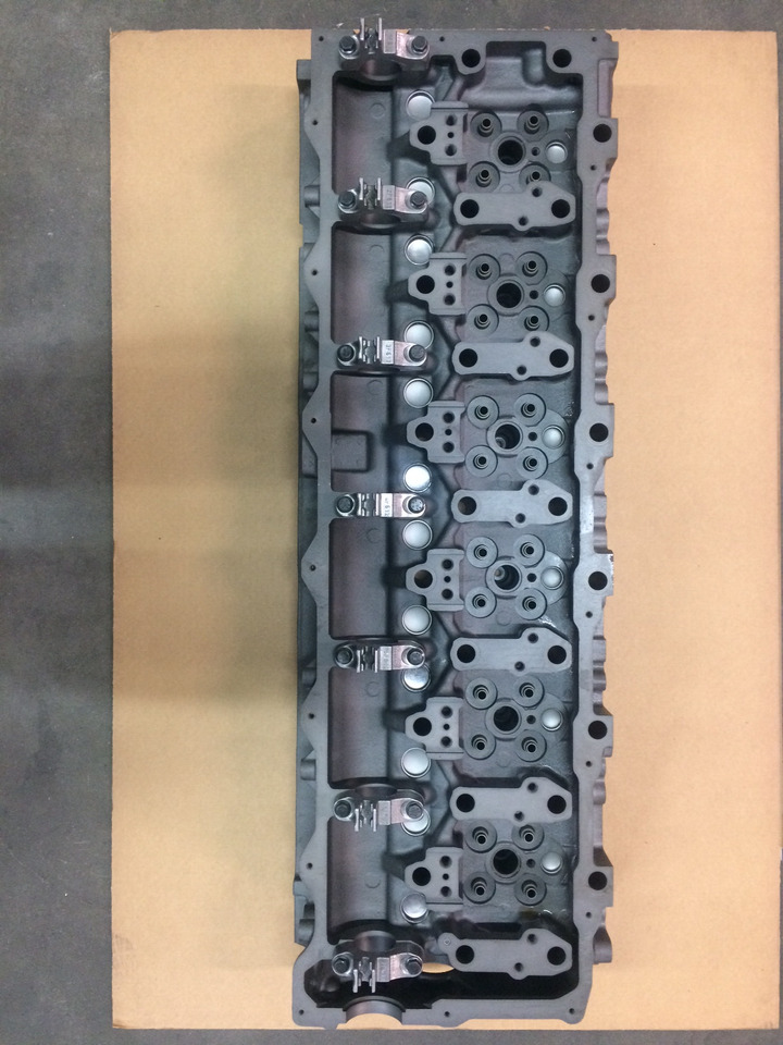 TESTATE MOTORI MAN D2066 - D2676 - NUDE / COMPLETE DI VALVOLE - Cylinder head for Truck: picture 2 TESTATE MOTORI MAN D2066 - D2676 - NUDE / COMPLETE DI VALVOLE - Cylinder head for Truck: picture 2