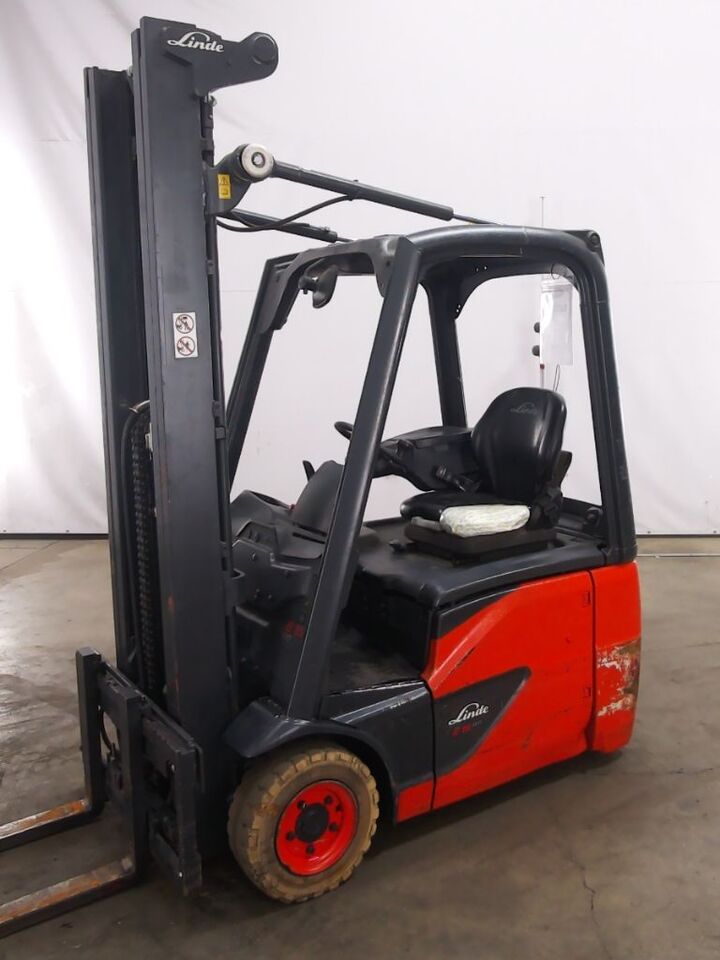 LINDE E15 - Electric forklift: picture 5 LINDE E15 - Electric forklift: picture 5