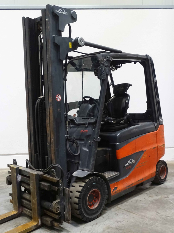Linde E25HL-01/600 - Electric forklift: picture 1 Linde E25HL-01/600 - Electric forklift: picture 1