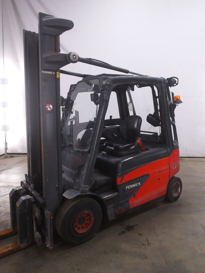 Electric forklift Linde E25L-01: picture 1