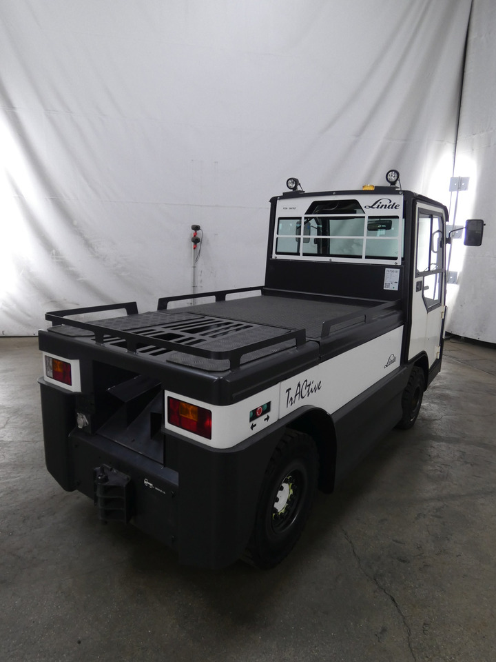 Linde P250 - Tow tractor: picture 2 Linde P250 - Tow tractor: picture 2