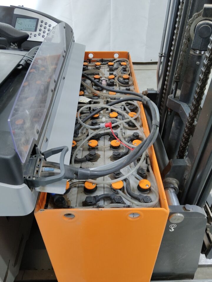 STILL FM-X12 - Reach truck: picture 4 STILL FM-X12 - Reach truck: picture 4