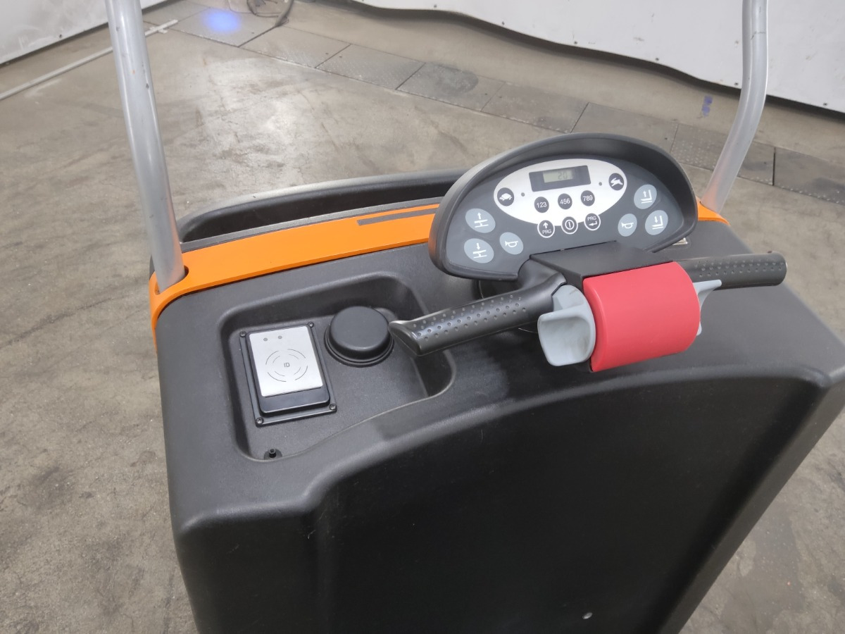 Still CX-T - Tow tractor: picture 3 Still CX-T - Tow tractor: picture 3