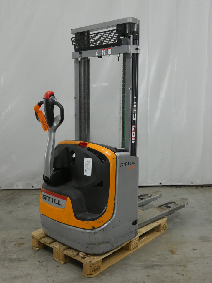 Still EXV10 - Stacker: picture 2 Still EXV10 - Stacker: picture 2