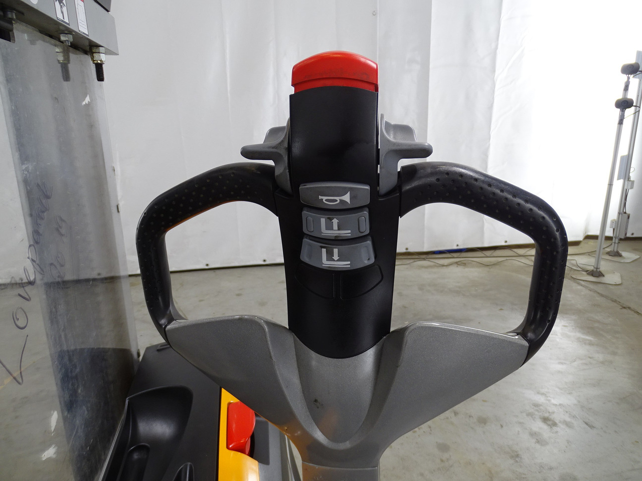 Still EXV12 - Stacker: picture 3 Still EXV12 - Stacker: picture 3