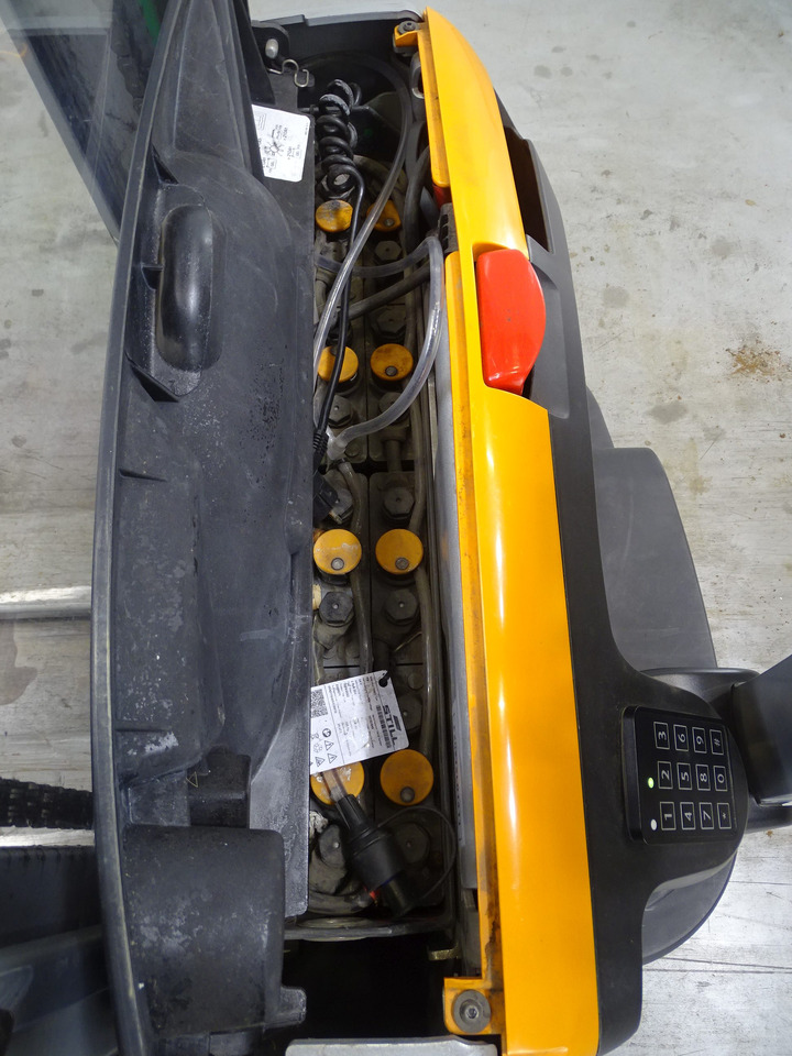 Still EXV12 - Stacker: picture 4 Still EXV12 - Stacker: picture 4