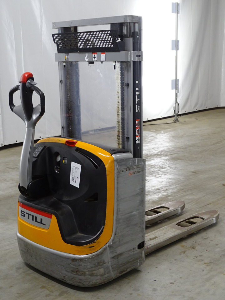 Still EXV12 - Stacker: picture 2 Still EXV12 - Stacker: picture 2