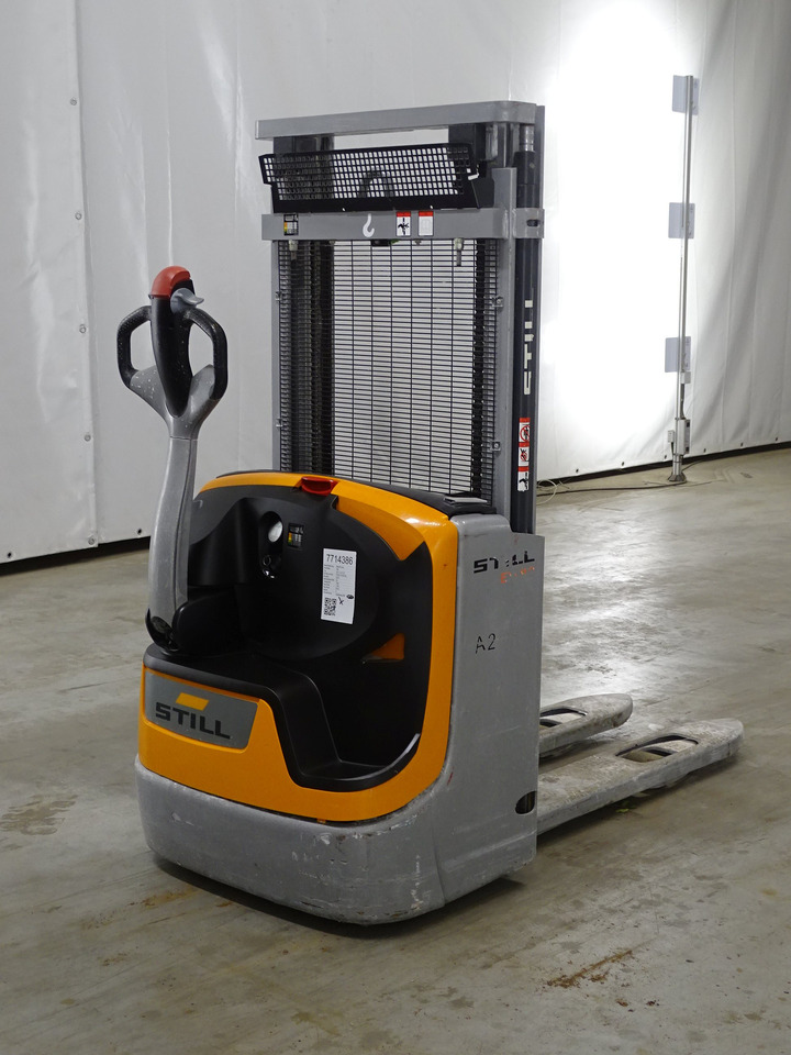 Still EXV12 - Stacker: picture 2 Still EXV12 - Stacker: picture 2