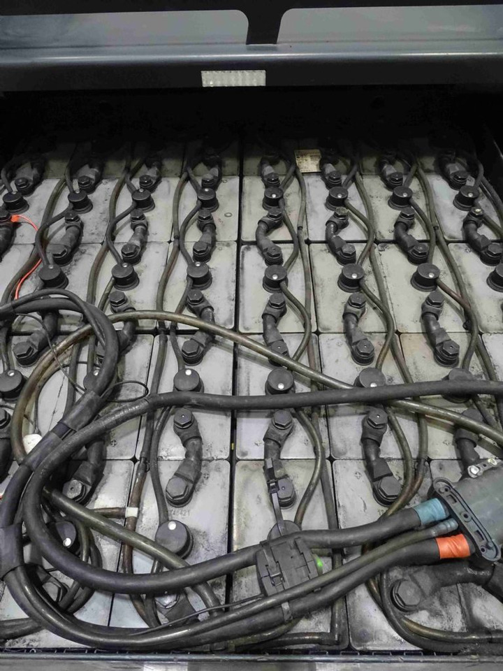 Still R07-25 - Tow tractor: picture 4 Still R07-25 - Tow tractor: picture 4