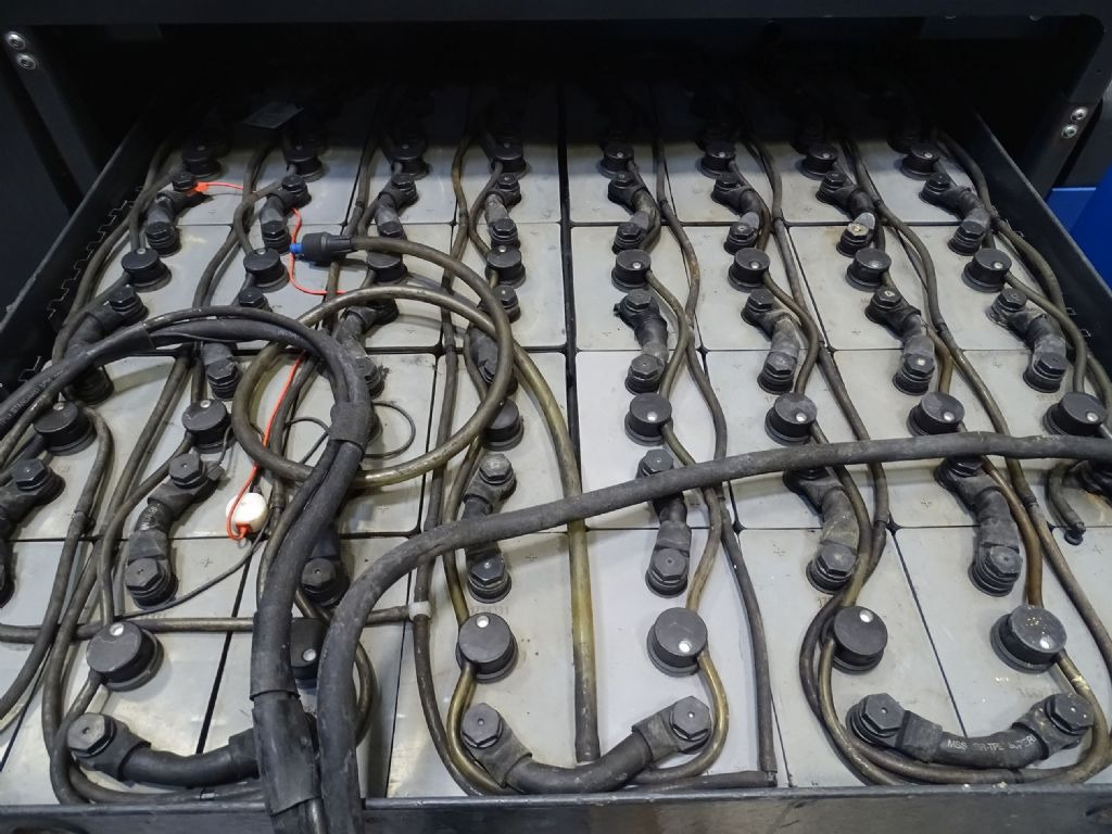 Still R07-25 - Tow tractor: picture 4 Still R07-25 - Tow tractor: picture 4