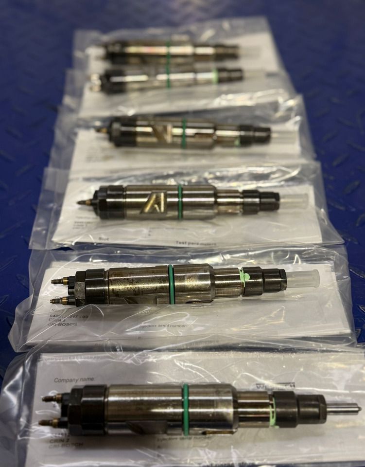 INJECTORS LIEBHERR 10147680 ORIGINAL - Injector: picture 1 INJECTORS LIEBHERR 10147680 ORIGINAL - Injector: picture 1