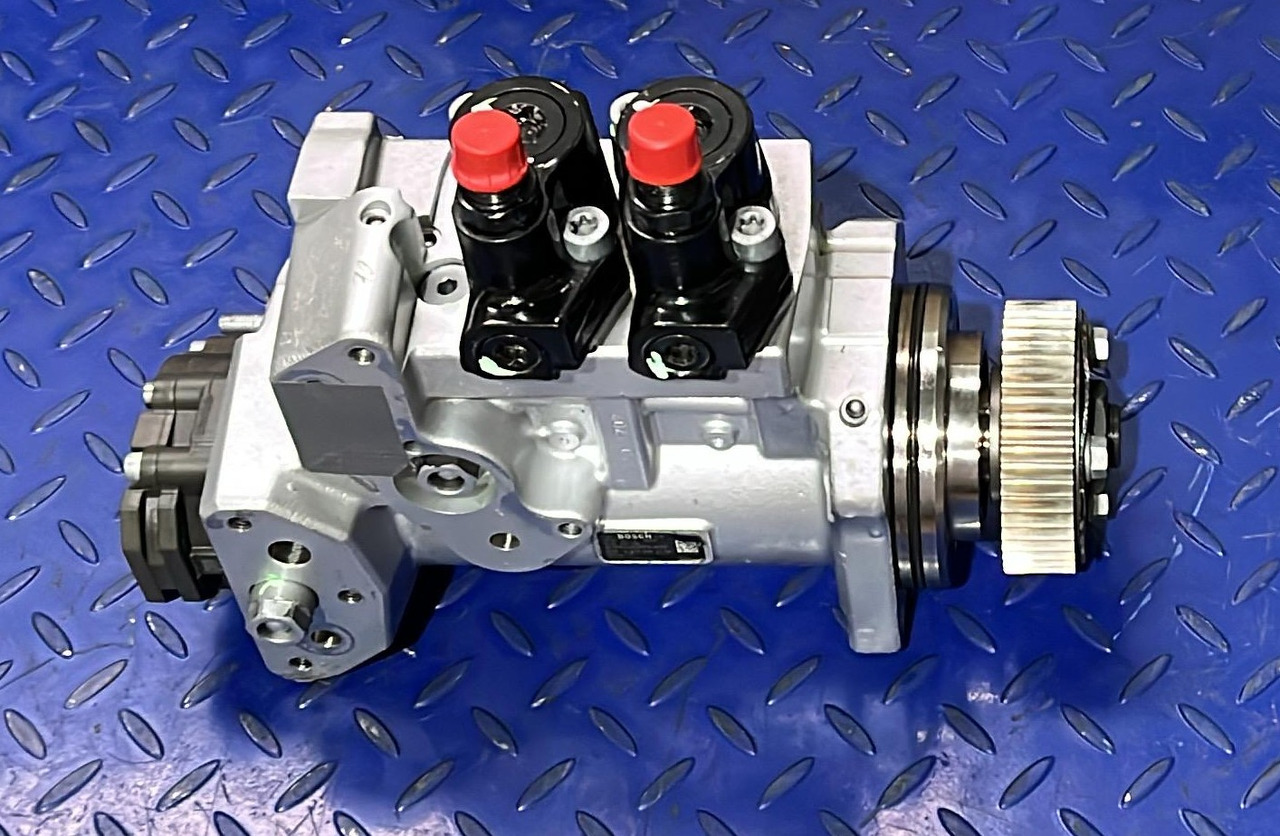 Mercedes Actros MP4 Injection Pump A4700902150 Euro 6 - Fuel pump: picture 1 Mercedes Actros MP4 Injection Pump A4700902150 Euro 6 - Fuel pump: picture 1