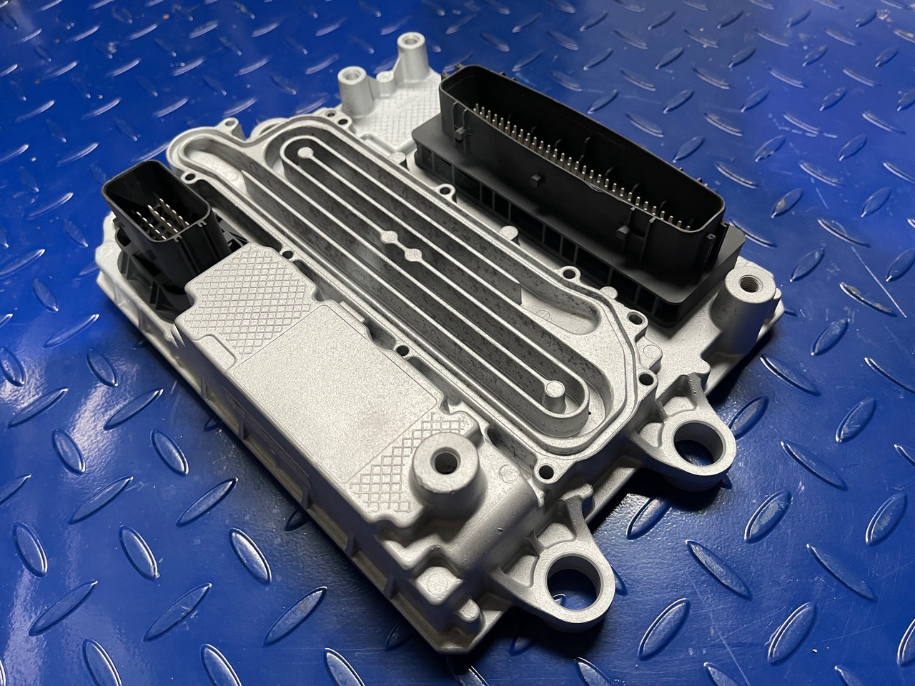 Mercedes Actros MP4 MCM A0024461735 Reconditioned - ECU for Truck: picture 2 Mercedes Actros MP4 MCM A0024461735 Reconditioned - ECU for Truck: picture 2