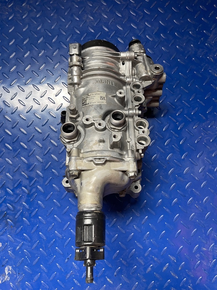 Mercedes Fuel Filter Euro6 A4700903952 - Fuel filter for Truck: picture 1 Mercedes Fuel Filter Euro6 A4700903952 - Fuel filter for Truck: picture 1