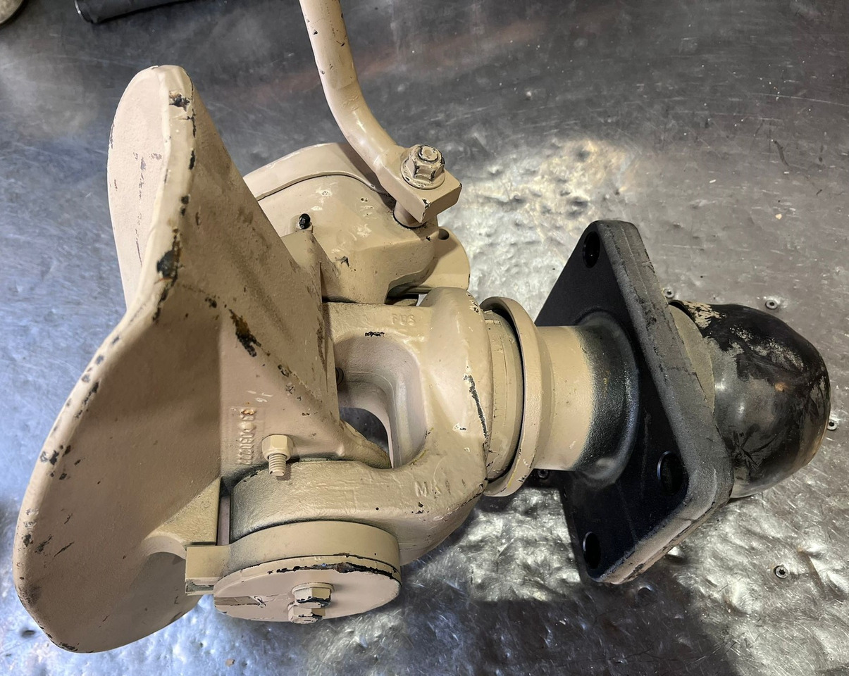 Ringfeder Fifth wheel coupler - Spare parts for Agricultural machinery: picture 2 Ringfeder Fifth wheel coupler - Spare parts for Agricultural machinery: picture 2