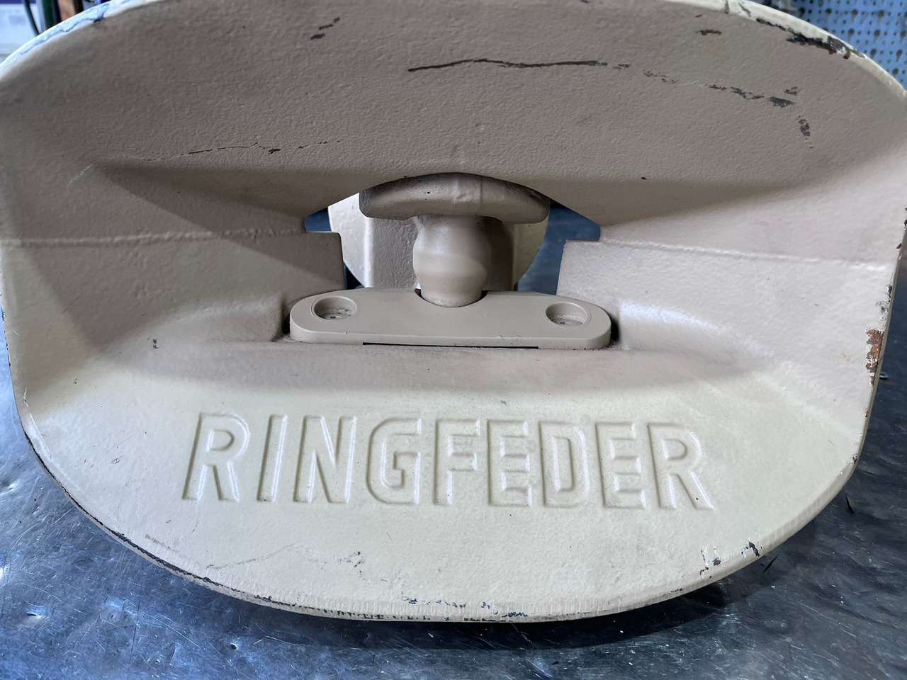 Ringfeder Fifth wheel coupler - Spare parts for Agricultural machinery: picture 3 Ringfeder Fifth wheel coupler - Spare parts for Agricultural machinery: picture 3