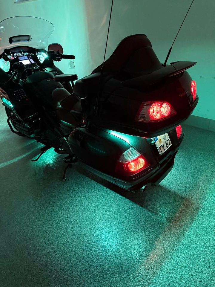 Motorcycle Honda GL1800 SC47*Krossline*Audio*Wilbers*SR Racing: picture 10