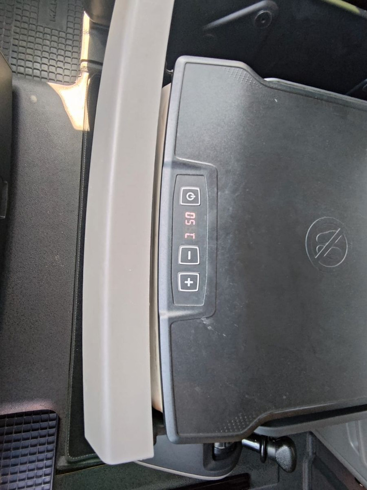 Container transporter/ Swap body truck MAN TGX 26.510 6x2-4 LL*WB*Krone AZ18 + Krone WP7.3: picture 14 Container transporter/ Swap body truck MAN TGX 26.510 6x2-4 LL*WB*Krone AZ18 + Krone WP7.3: picture 14