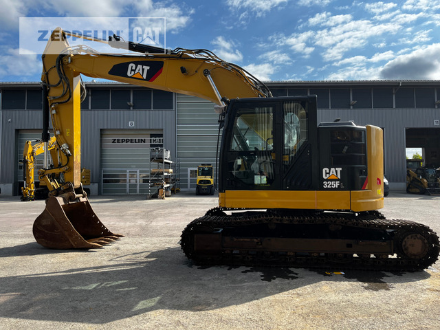 Crawler excavator Cat 325FL: picture 1