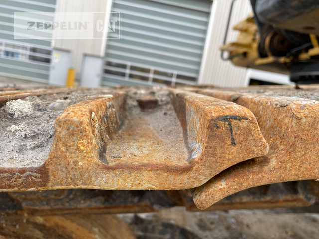 Crawler excavator Cat 352FL: picture 17