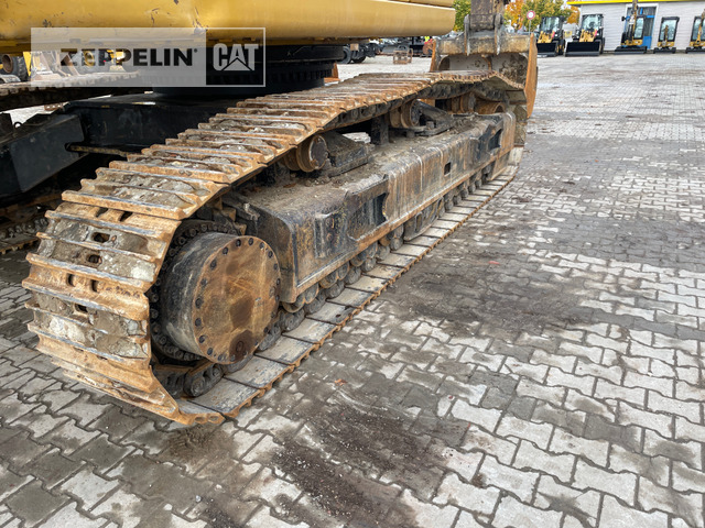 Crawler excavator Cat 352FL: picture 27