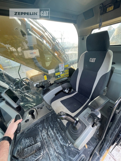 Crawler excavator Cat 352FL: picture 45