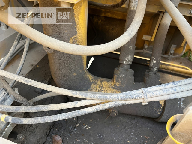 Crawler excavator Cat 374FL: picture 16