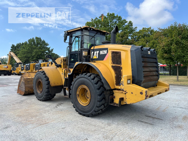Cat 962M - Wheel loader: picture 2 Cat 962M - Wheel loader: picture 2