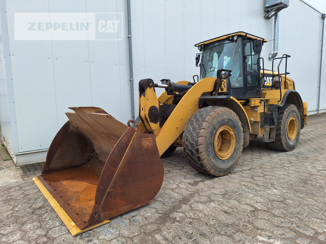 Cat 962M - Wheel loader: picture 1 Cat 962M - Wheel loader: picture 1