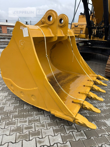 Cat TL2000 - Excavator bucket: picture 1 Cat TL2000 - Excavator bucket: picture 1