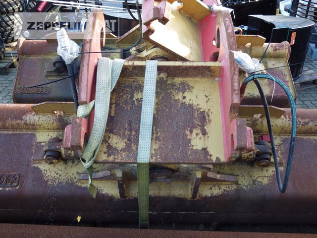 Komponenten Prim.-Prod Komponent - Excavator bucket: picture 4 Komponenten Prim.-Prod Komponent - Excavator bucket: picture 4