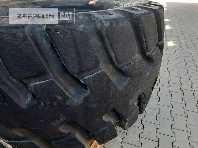 Michelin 1 x Reifen 36/65R33 - Tire for Construction machinery: picture 5 Michelin 1 x Reifen 36/65R33 - Tire for Construction machinery: picture 5