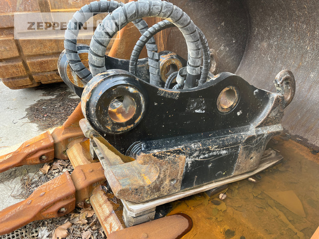 Oilquick Deutschland GmbH OQ120 Schnellwechsle - Quick coupler for Construction machinery: picture 1 Oilquick Deutschland GmbH OQ120 Schnellwechsle - Quick coupler for Construction machinery: picture 1