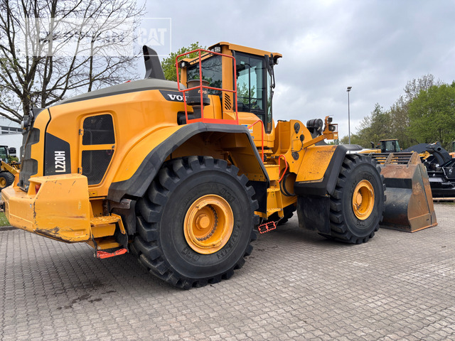 Volvo L220H - Wheel loader: picture 3 Volvo L220H - Wheel loader: picture 3