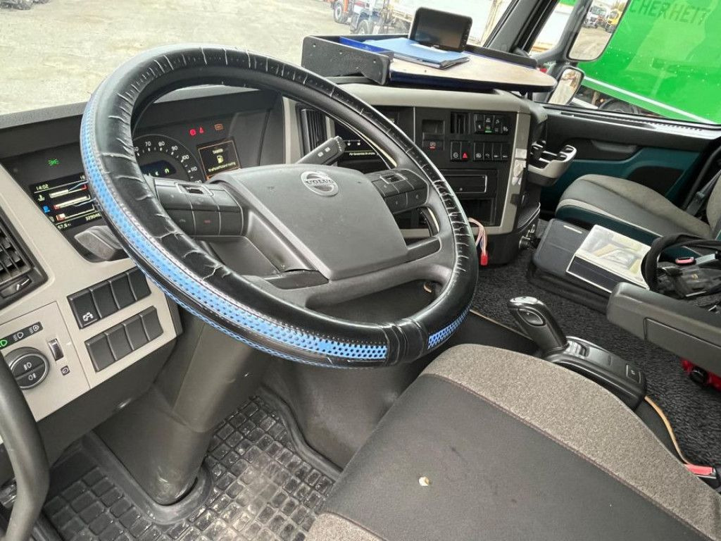 Volvo FM 420 6x2 Pritsche Heckkran 27m/t,Funk,Jib ,E6 - Dropside/ Flatbed truck, Crane truck: picture 5 Volvo FM 420 6x2 Pritsche Heckkran 27m/t,Funk,Jib ,E6 - Dropside/ Flatbed truck, Crane truck: picture 5