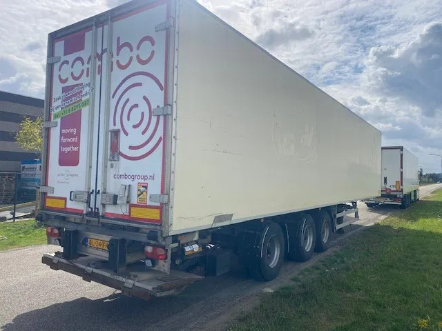 Van Eck koelvries 3 asser stuuras,met carrier vector koelmotor, apk gekeurd - Refrigerator semi-trailer: picture 3 Van Eck koelvries 3 asser stuuras,met carrier vector koelmotor, apk gekeurd - Refrigerator semi-trailer: picture 3