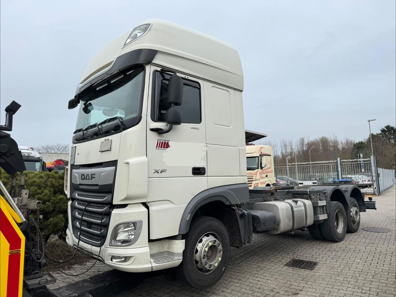 DAF XF 480 6X2 SSC Retarder 2xTanks Lift - Container transporter/ Swap body truck: picture 3 DAF XF 480 6X2 SSC Retarder 2xTanks Lift - Container transporter/ Swap body truck: picture 3
